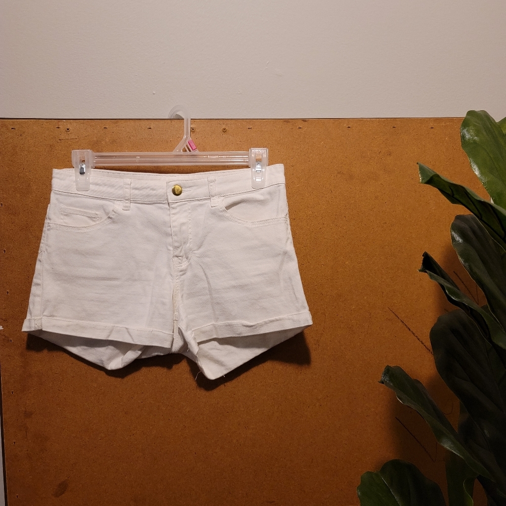 White high rise shorts
